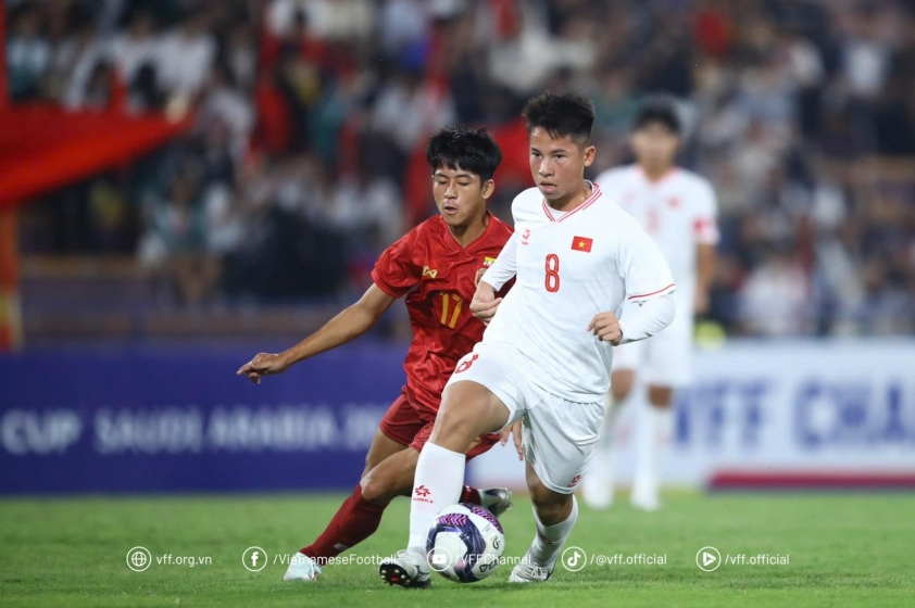 Chuyên gia Steve Darby: 'Việt Nam nên dùng đội U18 dự SEA Games' 588561