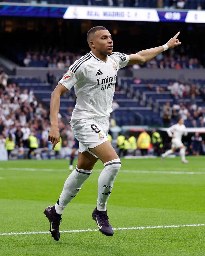 Trực tiếp Real Madrid vs Celta Vigo: 19h00 ngày 4/5/2025 629829