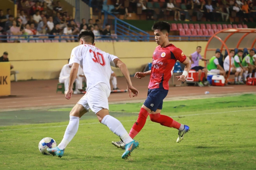 Trực tiếp CAHN 0-0 Hà Tĩnh: Khách thủ chắc 632536