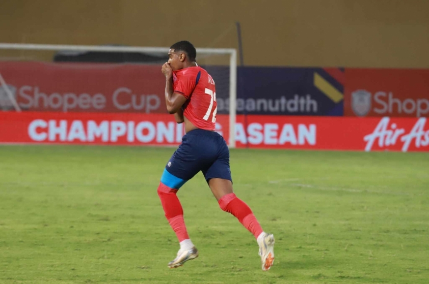 Trực tiếp CAHN 2-1 Buriram United: Người hùng Alan!!!!!! 634754