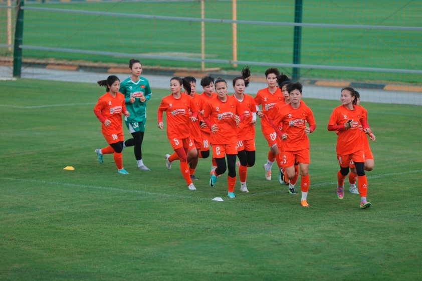 HLV Mai Đức Chung họp báo trước trận ĐT Việt Nam vs Bremen Frauen 634865