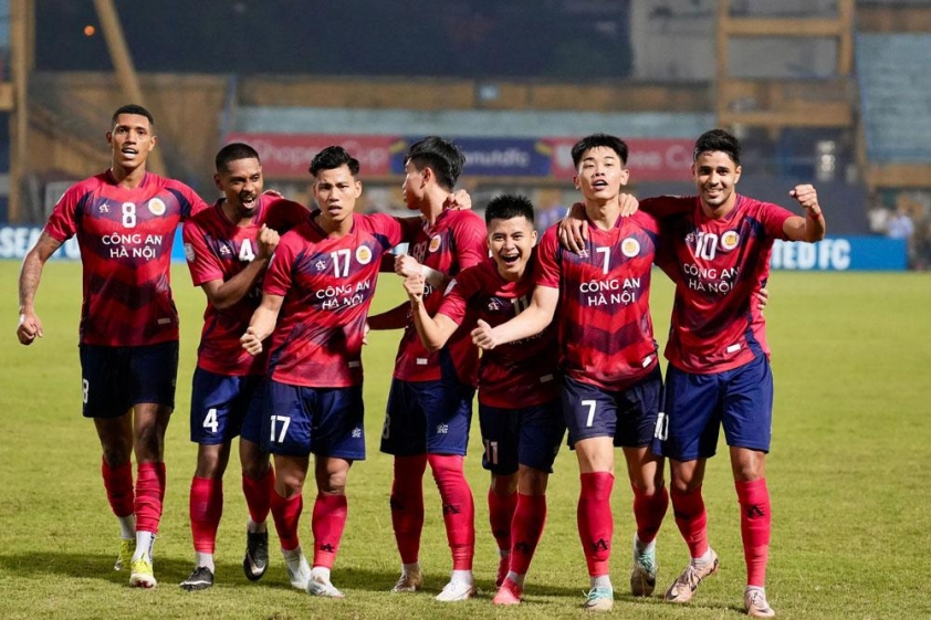 CAHN được thưởng khủng dù không vô địch Shopee Cup 638264