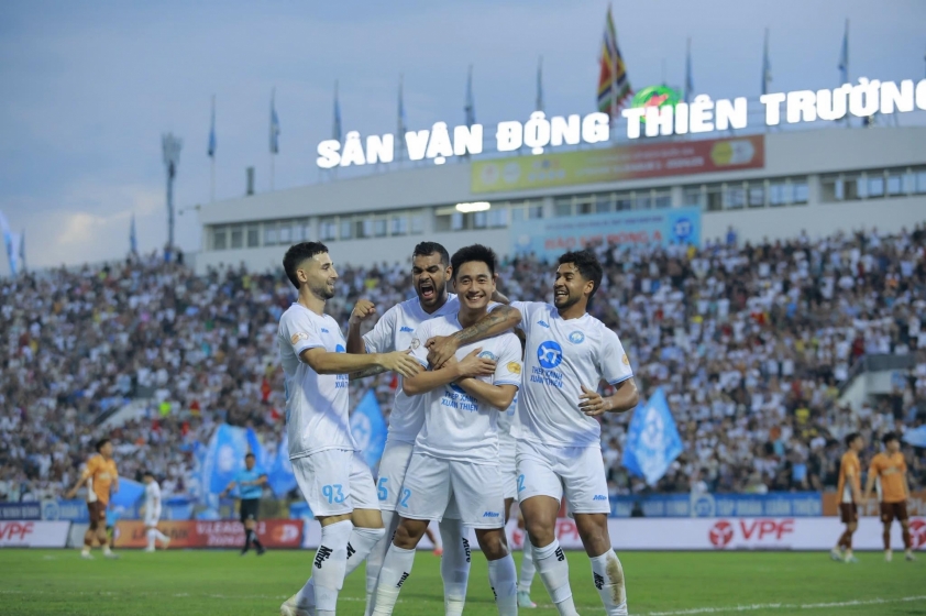 V-League nghỉ 2 tuần, nhường chỗ cho ĐT Việt Nam 638927