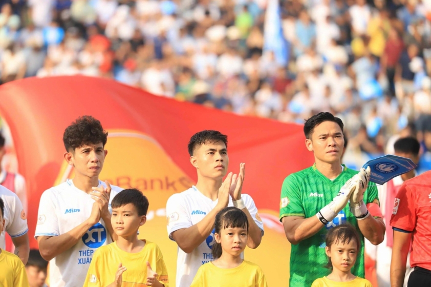 Trực tiếp Nam Định 0-0 Hà Tĩnh: Thiên Trường rực lửa 653893