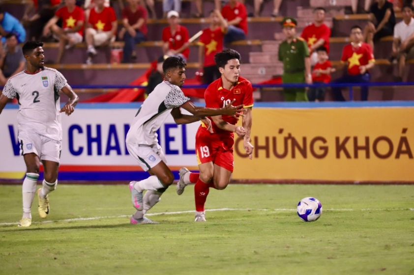 U23 Việt Nam thắng 2-0 Bangladesh, Viktor Lê ghi bàn ngày ra quân 17 Trực tiếp U23 Việt Nam 1-0 U23 Bangladesh: Ngọc Mỹ mở tỉ số sớm 697169