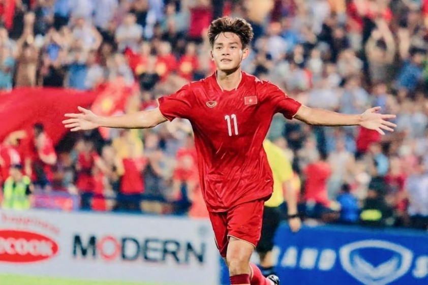Vừa vào VCK U23 châu Á, HLV Kim Sang Sik lại nhận thêm tin cực vui ở SEA Games 33 701723
