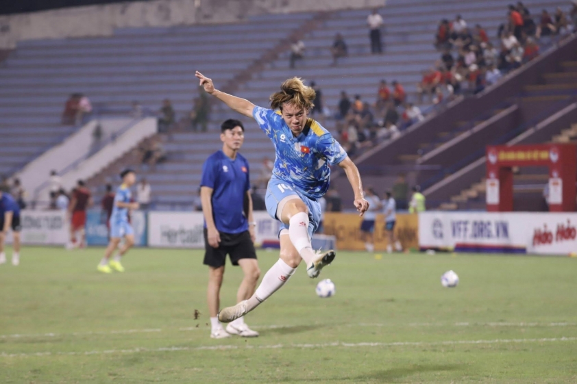 Viktor Lê hội quân muộn với đội tuyển U23 Việt Nam