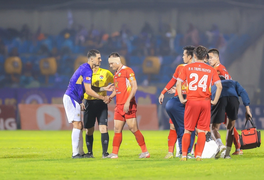 thuy6881-2-0111121021-min