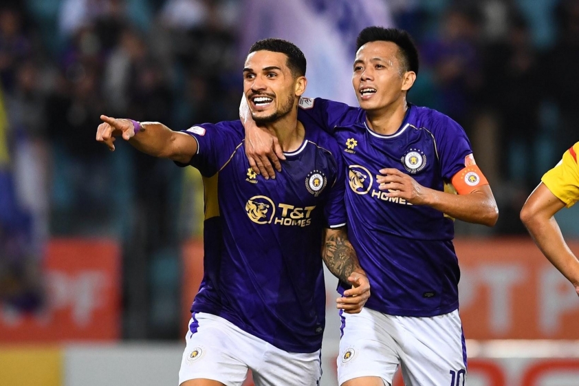 HLV Harry Kewell bất ngờ bình luận về cơ hội của Hoàng Hên lên ĐT Việt Nam 3 Hoàng Hên lập cú đúp