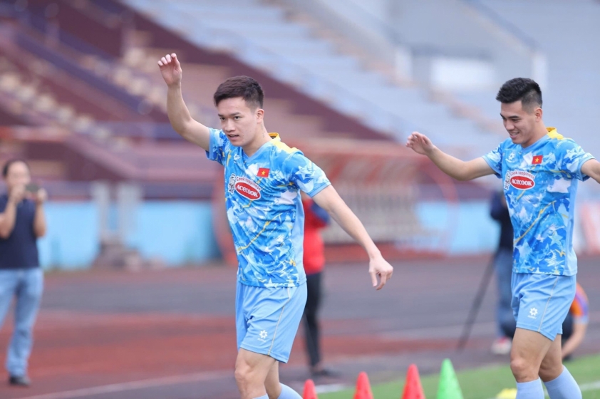 ĐT Việt Nam vắng 1 loạt ngôi sao ở buổi tập đầu tiên 739398