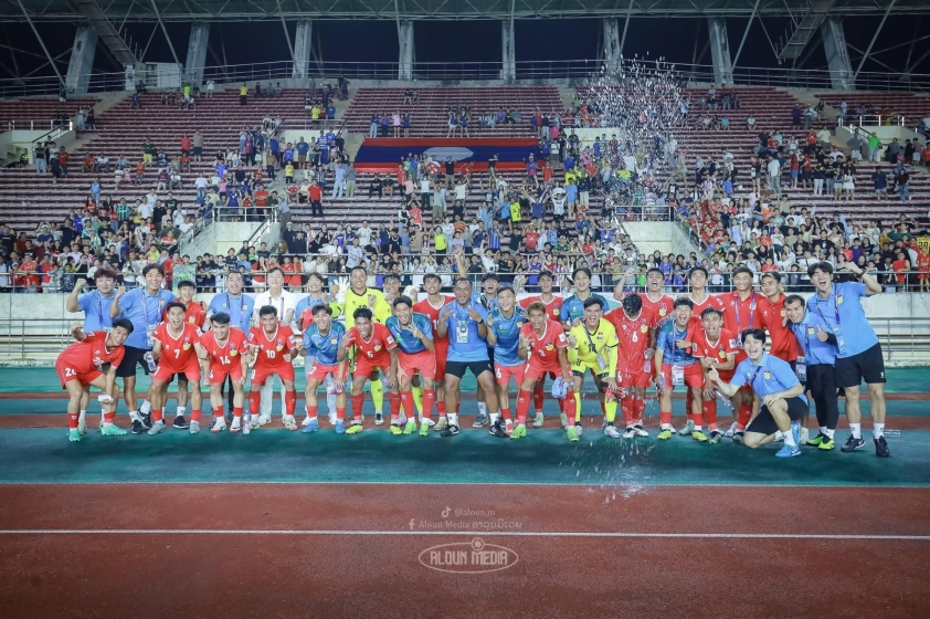 HLV Ha Hyeok Jun chia tay bóng đá Lào