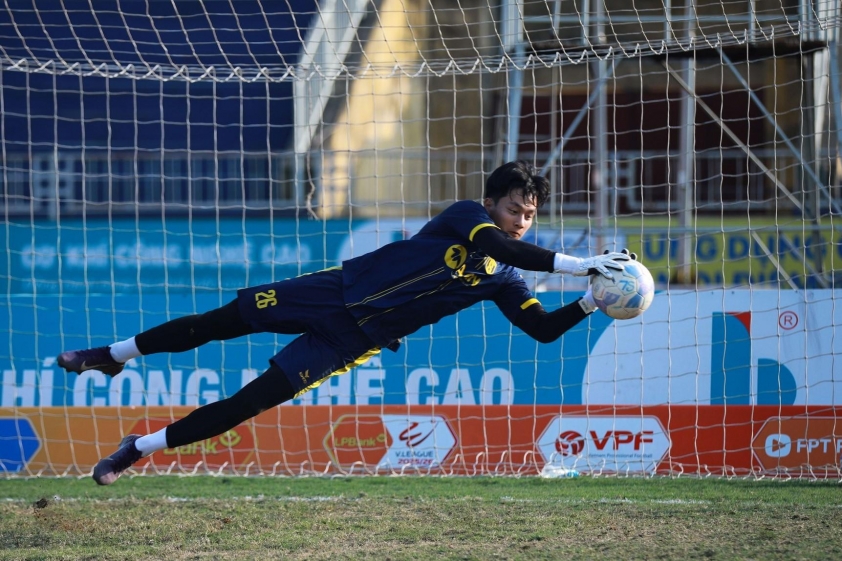 Cao Văn Bình tự tin thắng Hà Nội FC sau khi trở về từ U23 Việt Nam 3 623300211_939924618371557_2363663208940033723_n