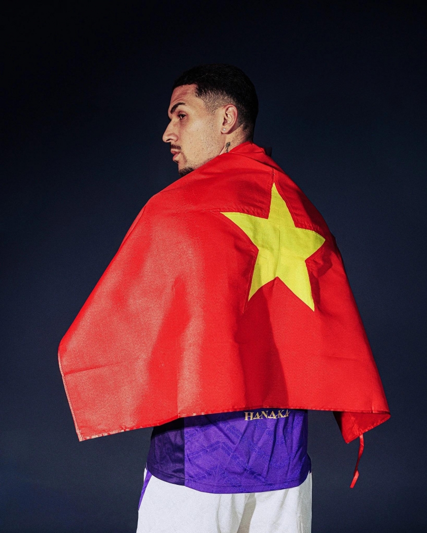 hen-4-1760618338023358274804