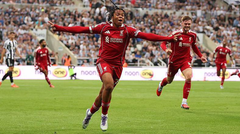 rio-ngumoha-liverpool