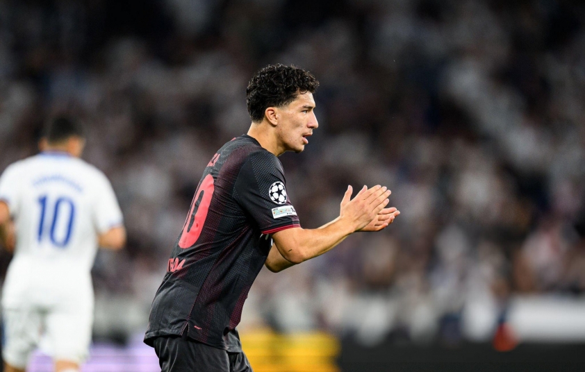viet-kieu-maza-leverkusen-champions-league