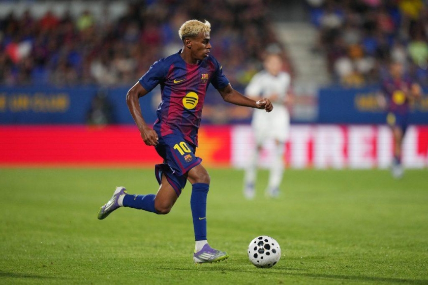 fc-barcelona-v-lamne-yamal