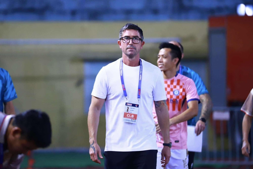 CLB Hà Nội gửi lời cảm ơn CĐV Liverpool vì đến sân cổ vũ Harry Kewell 724758