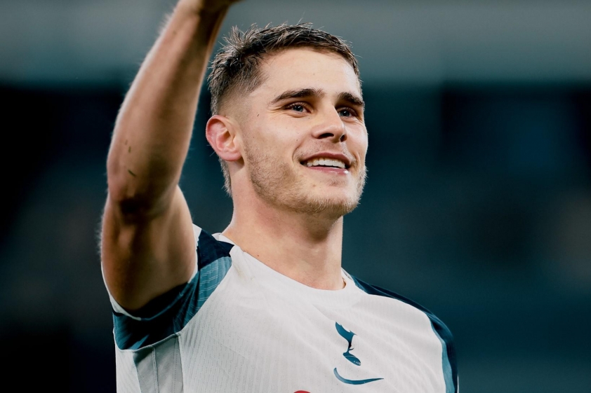 Tottenham đánh bại Everton trên sân khách, trở lại top 3 Ngoại hạng Anh 6 571116312_1379498903530299_3571727638854788959_n