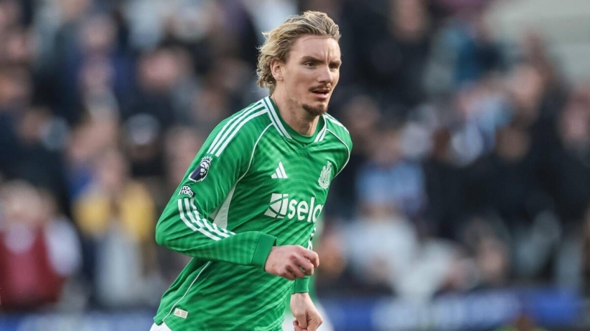 Newcastle thua West Ham: Bom tấn '95 triệu' thi đấu mờ nhạt 5 Bom tấn '95 triệu' của Newcastle thi đấu nhạt nhòa trong thất bại trước West Ham