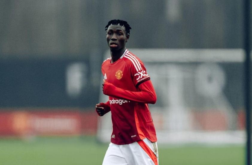 Chuyển nhượng MU 5/11: Quỷ đỏ nhắm 2 tiền đạo; Erik ten Hag tái xuất nước Anh 734951