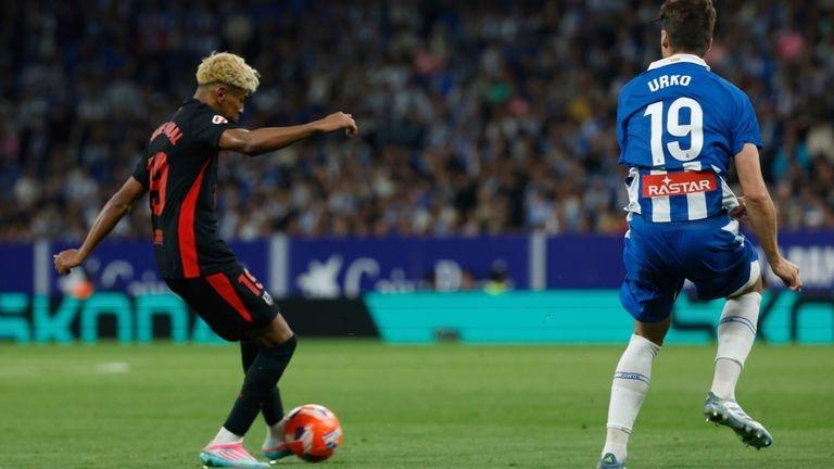 Tình huống dứt điểm của Lamine Yamal