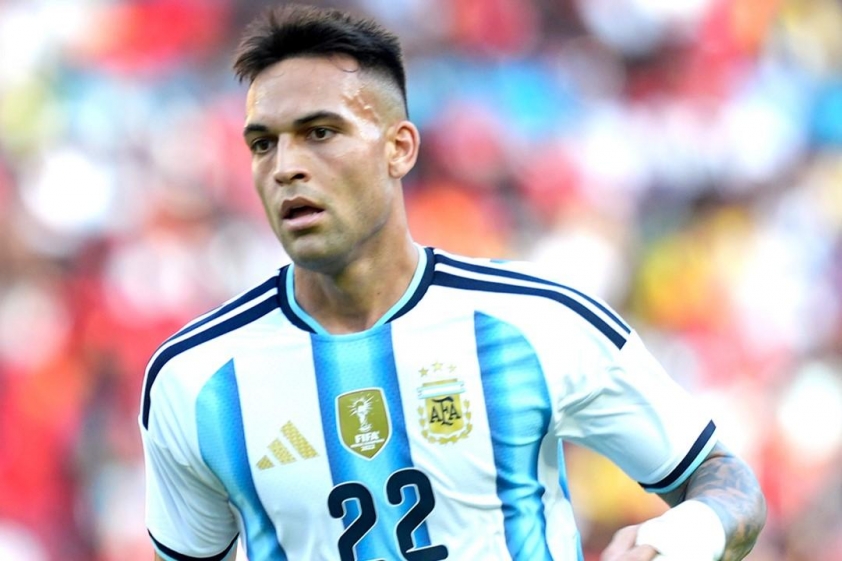 Lautaro Martinez gia nhập hàng ngũ những huyền thoại của Argentina 5 581723633_1378469530341241_5592429810220885674_n