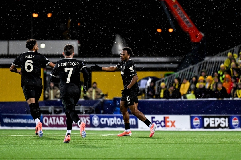 Dortmund thắng dễ, Juventus vượt khó phút bù giờ tại Champions League 748159