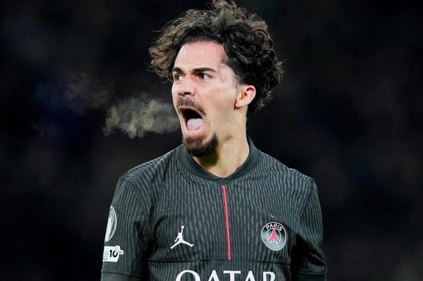 Liverpool bỏ ra 132 triệu Bảng cho siêu sao vừa ghi hat-trick ở C1 5 Liverpool chi 132 triệu Bảng cho siêu sao vừa lập hat-trick tại cúp C1 749168