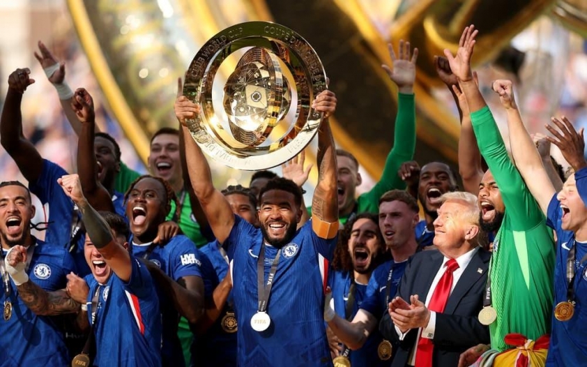 Nhìn lại bóng đá thế giới 2025: Đỉnh cao PSG, vực sâu MU 767778