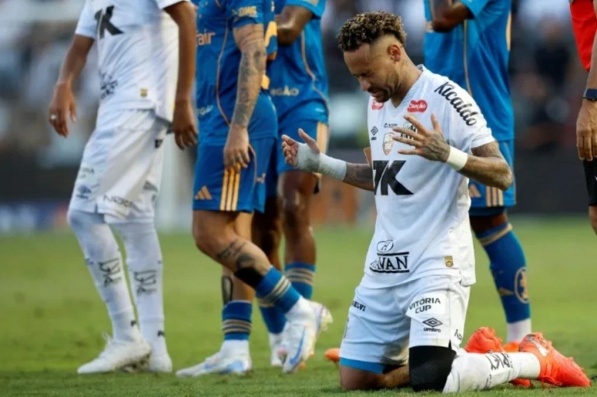 Nhìn lại bóng đá thế giới 2025: Đỉnh cao PSG, vực sâu MU 767786