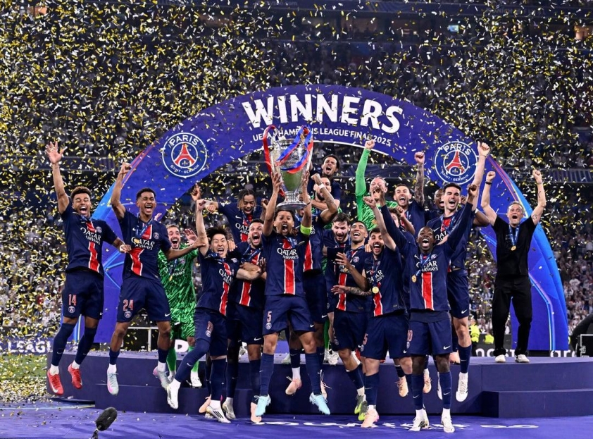 Nhìn lại bóng đá thế giới 2025: Đỉnh cao PSG, vực sâu MU 767777