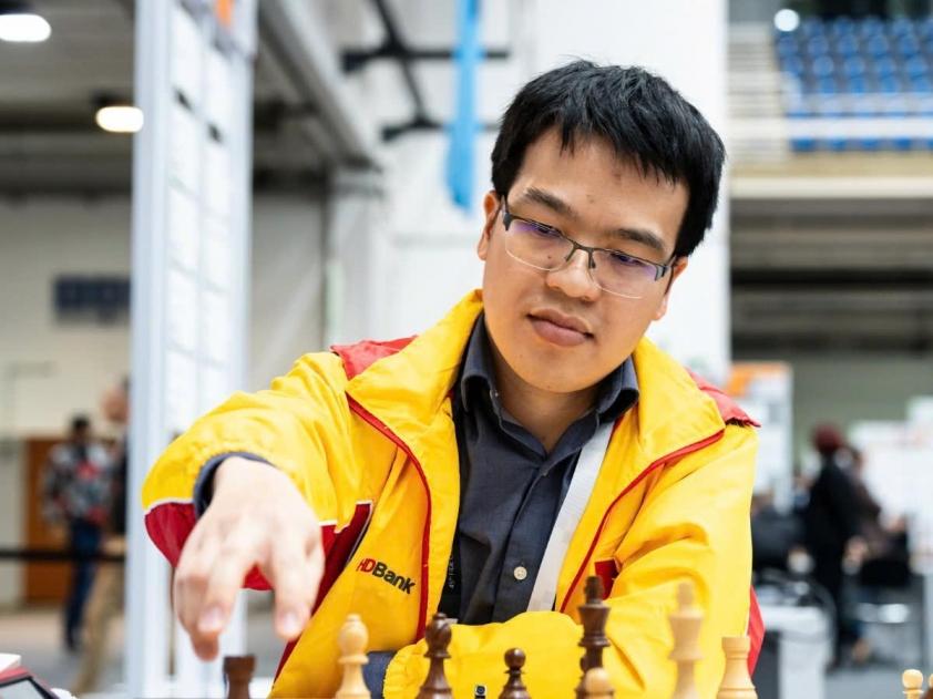 Điều gì giúp Lê Quang Liêm thường xuyên khuất phục các “vua cờ”? 771143