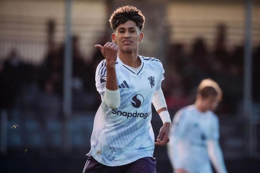 Messi của sân Old Trafford chuẩn bị ra mắt MU? 776735