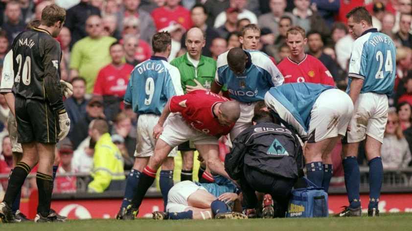 Vừa trở thành HLV MU, Carrick đã bị Roy Keane pressing trên mọi mặt trận 779863