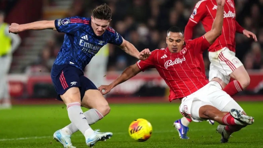 HLV Arteta vẫn kiên quyết bảo vệ Gyokeres sau khi bỏ lỡ cơ hội bỏ xa Man City 780693