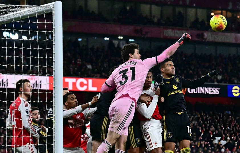 Ngoại hạng Anh xem xét trừng phạt ‘bài tủ’ đá phạt góc của Arsenal 786195