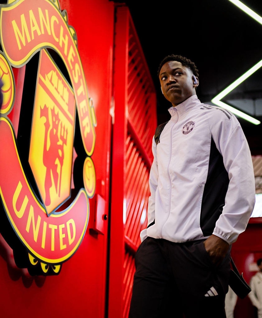 mainoo-sap-duoc-tang-luong-gap-4-lan-tham-chi-nhieu-hon