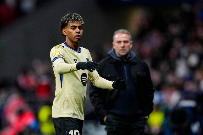 Đề nghị sốc 300 triệu Euro, Barca có dám bán ngôi sao số 1 của mình? 795628