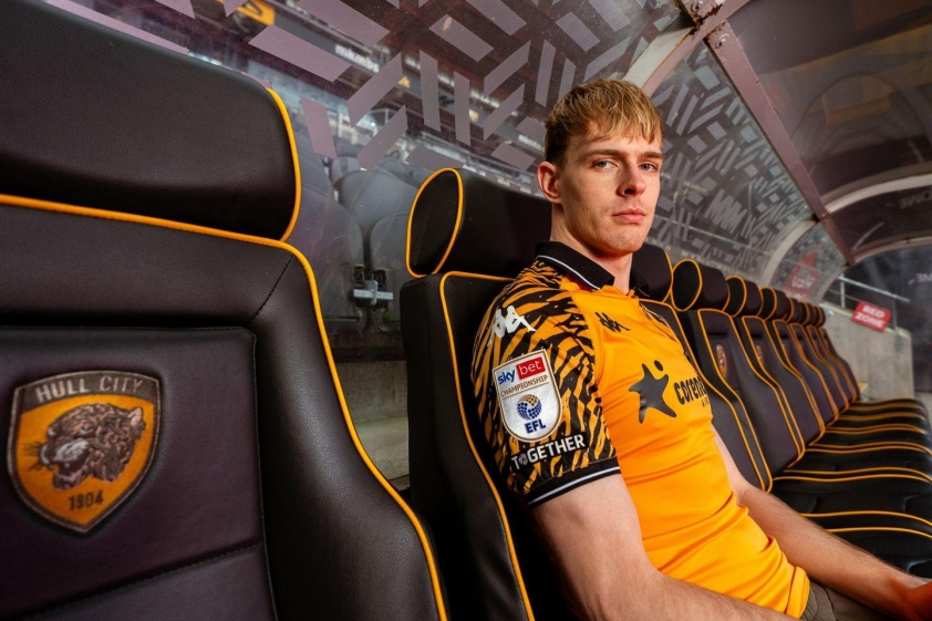 MU nhận tin cực buồn từ tiền vệ đã đẩy Casemiro lên ghế dự bị 795598