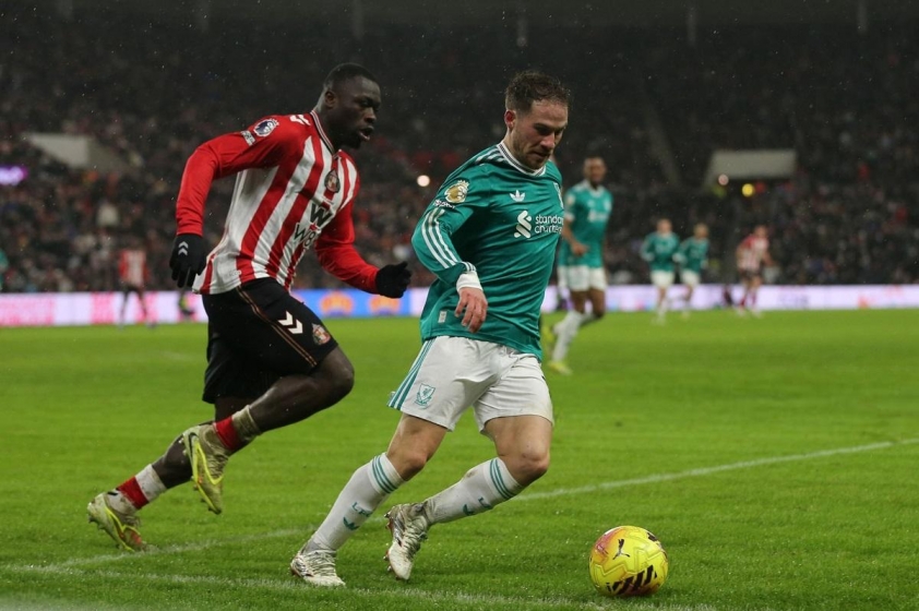 Sir Jim Ratcliffe chỉ đạo, MU tiếp cận nhà đương kim vô địch World Cup 795638