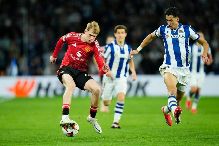 MU nhận tin cực buồn từ tiền vệ đã đẩy Casemiro lên ghế dự bị 795601