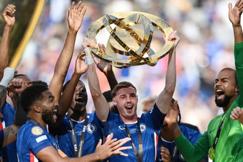 Chelsea có thể mất 'bom tấn' 100 triệu Euro vào tay MU 5 ANH (10)