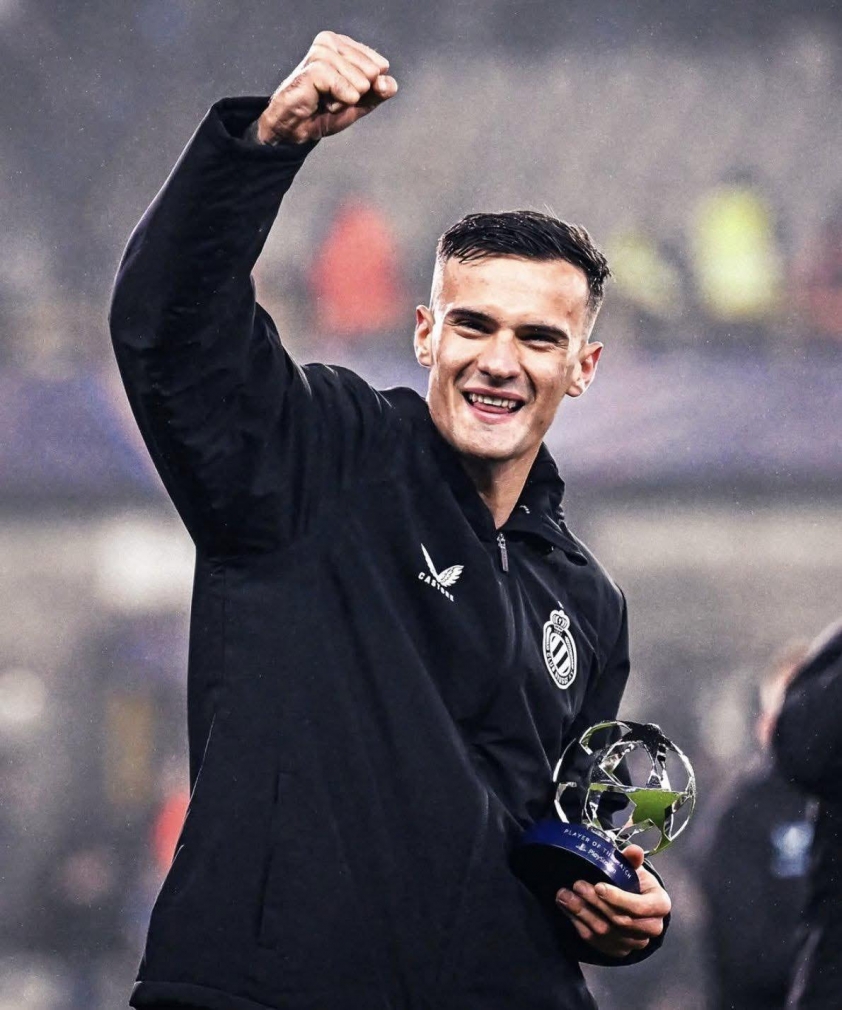 Tỏa sáng ở Champions League, 'Declan Rice mới' lọt tầm ngắm MU 794190