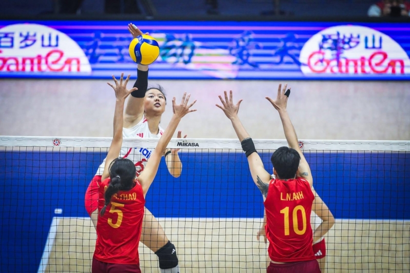 Thua trắng Trung Quốc, bóng chuyền nữ Việt Nam lỡ hẹn bán kết giải châu Á