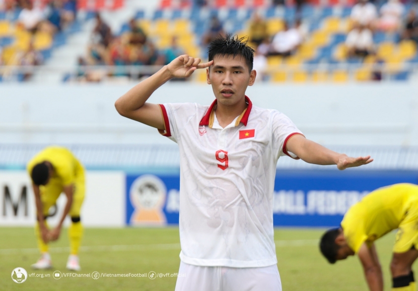 dinh-xuan-tien-2408230439-1702895092-173133