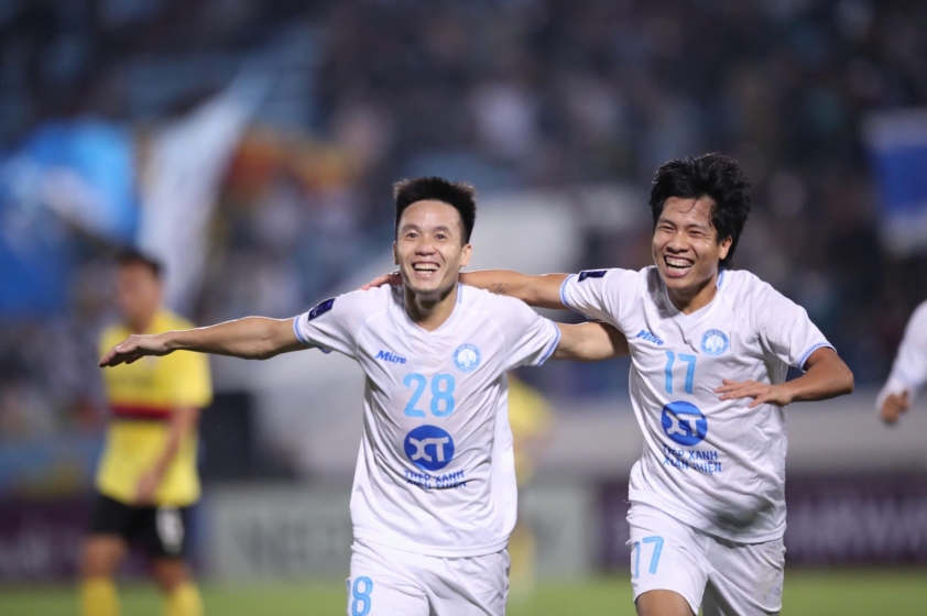 Trực tiếp Nam Định 2-0 Lee Man: Văn Vũ nhân đôi cách biệt 562155