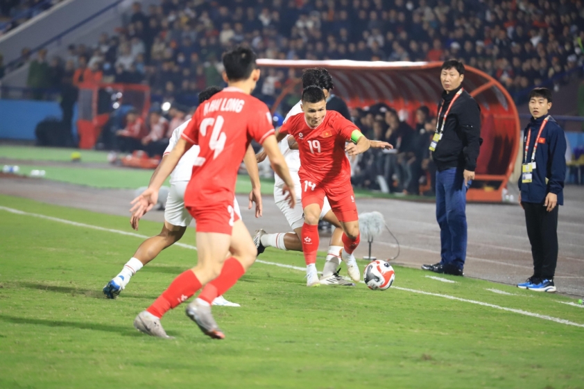 Trực tiếp Việt Nam 0-0 Indonesia: Dồn ép ngay từ đầu 569843