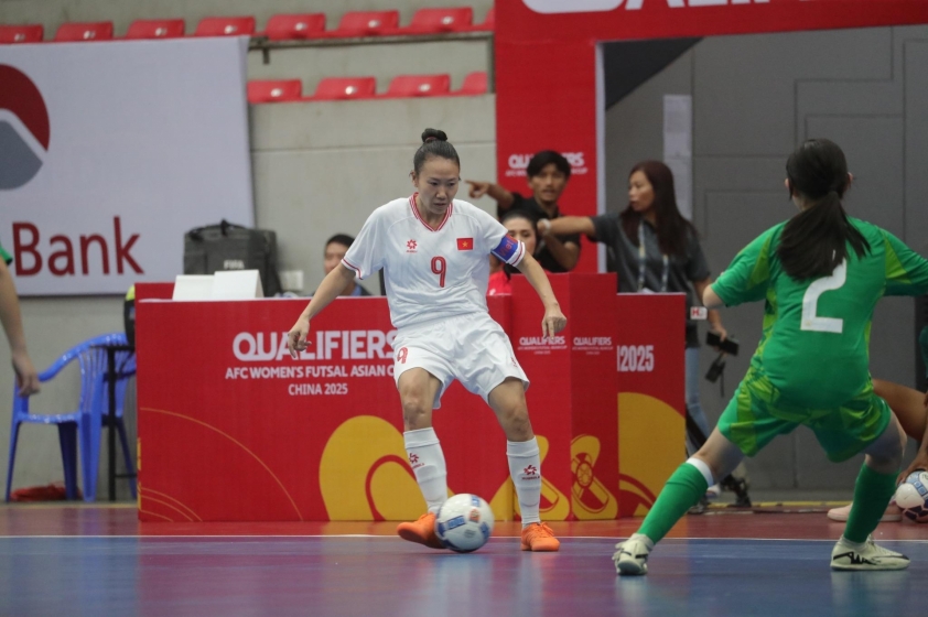 ĐT futsal nữ Việt Nam áp đảo hoàn toàn Macau (Ảnh: MFF)