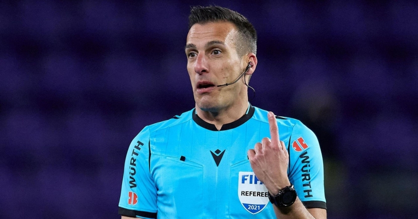 Phạt thẻ đỏ Ronaldo, trọng tài không được cầm còi gần 2 năm 768838