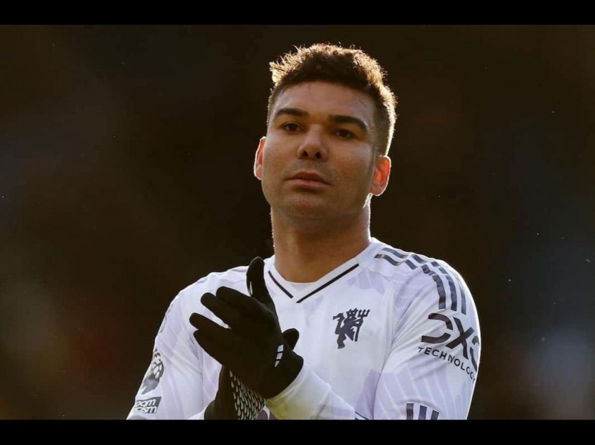 Chuyển nhượng 9/1: MU sắp mất 2 tiền vệ, Balotelli tái xuất 775525